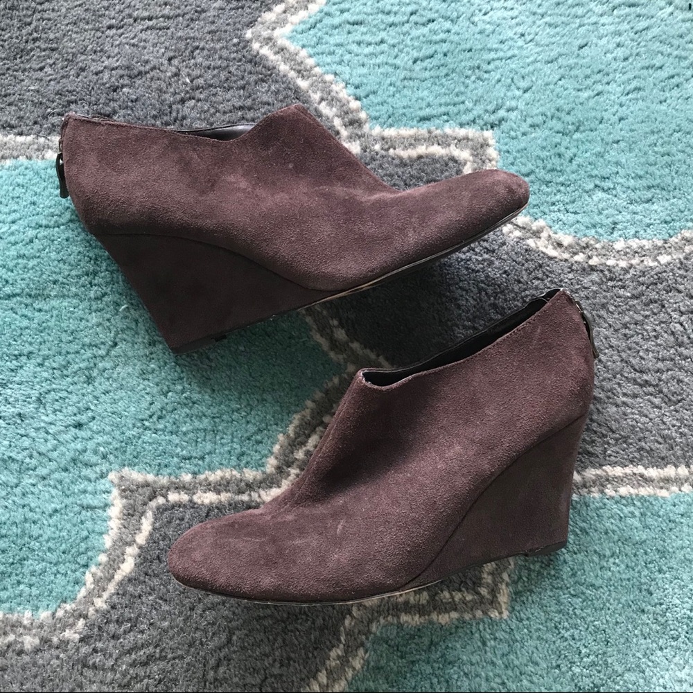 ANN TAYLOR LOFT Ankle Booties Brown Suede Womens 6